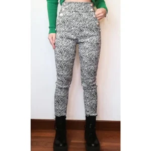 Pantalone con bottoni, ZEBRATO: S!