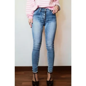 Jeans super skinny lavaggio chiaro!