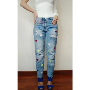 Jeans vita medio bassa con cuori colorful!