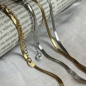 Collana piattina