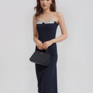 Abito Tubino Nero con Dettagli Brillanti