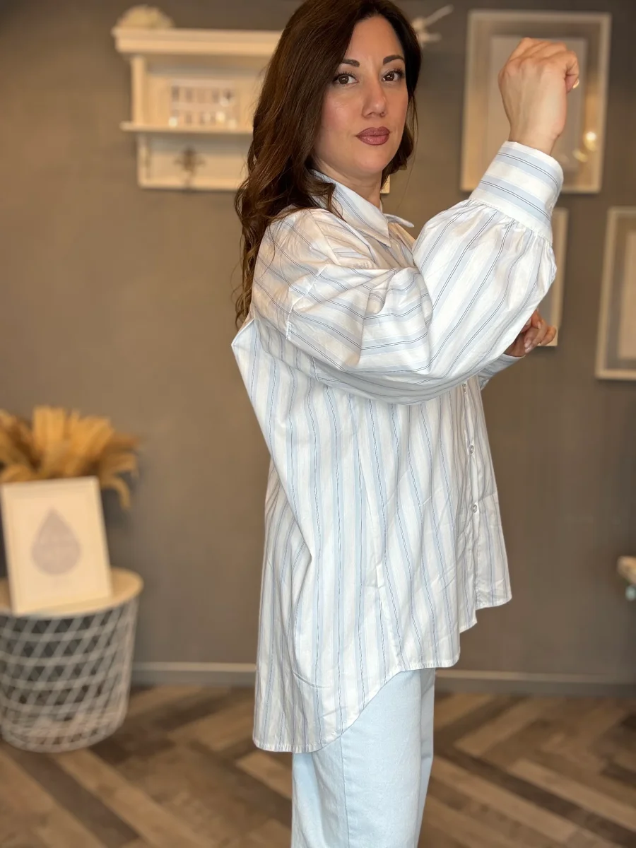 Camicia over righe soft celeste pastello - immagine 8