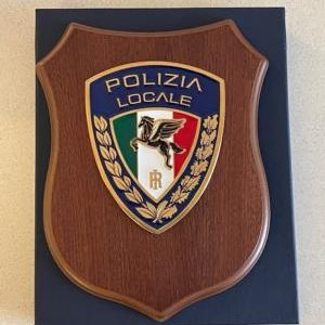 CREST CON LOGO PEGASO POLIZIA LOCALE