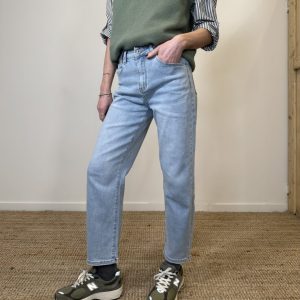 Jeans Mom fit light wash