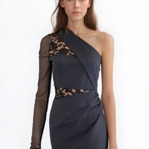 Mini Abito Asimmetrico in Tulle e Pizzo