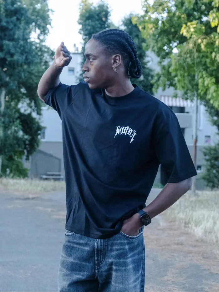 T-shirt Boxy Fit Nera 100% cotone Gotic Dog - immagine 5