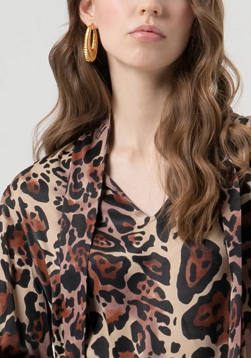 Blusa regular in fantasia animalier - immagine 4
