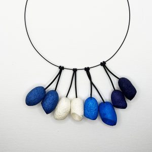 Collana Musa bozzoli di seta Sky