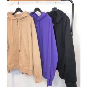 Felpa basic con zip e cappuccio!