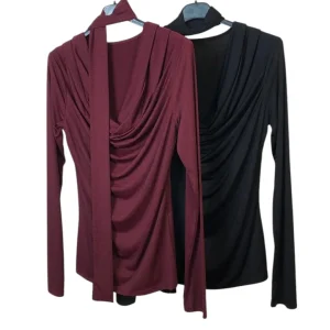 Maglia basic con scollo morbido e laccetto!